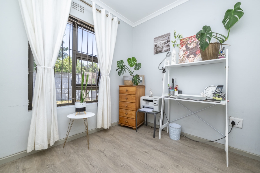 3 Bedroom Property for Sale in Viking Village Western Cape